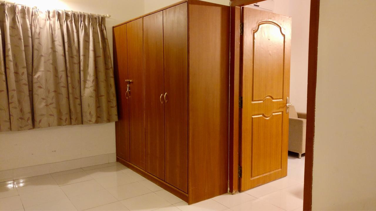 Hotel Sai Towers Puttaparthi Exterior foto