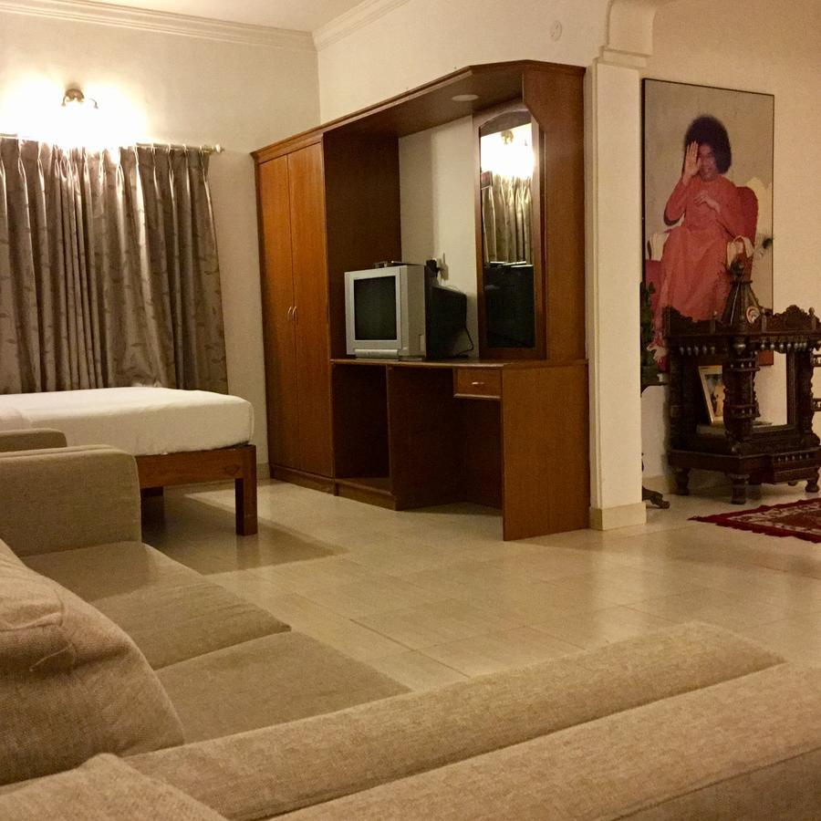 Hotel Sai Towers Puttaparthi Exterior foto